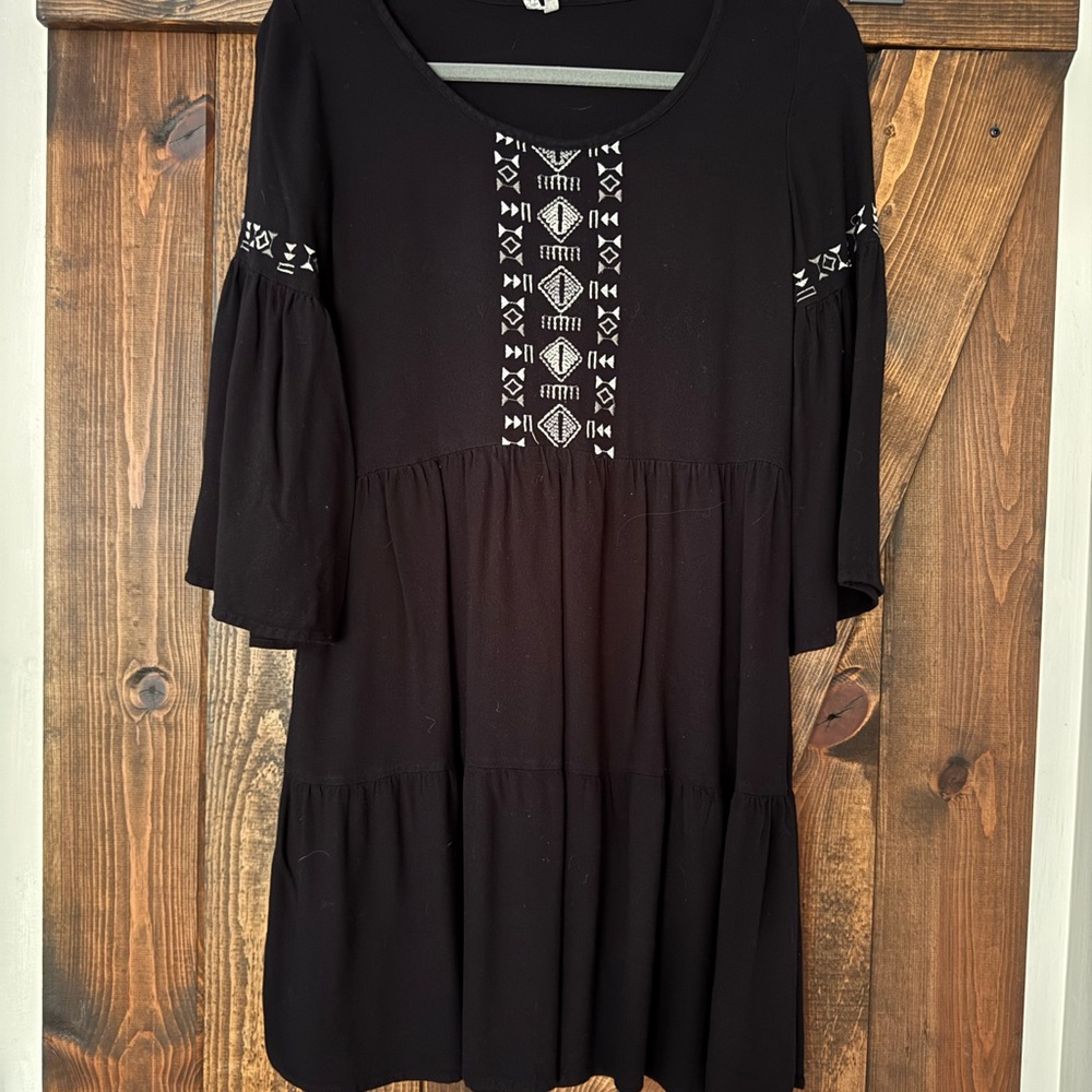 Mudd Black Midi Dress Elegant and Timeless